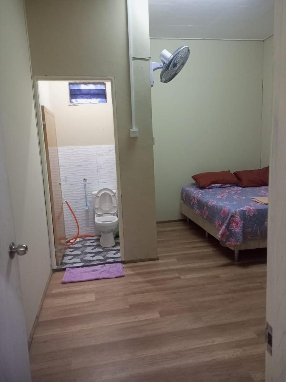 Bilik Bajet Rm70-rm90 Homestay Kuala Terengganu